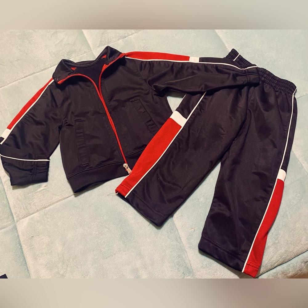 Toddler 2T 2-piece track suit
(Denver Nugget colors)